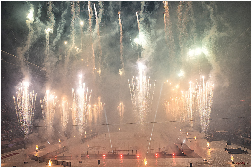 PENNY DEL WINTER GAME;  Kölner Haie - Adler Mannheim; Köln, 03.12.2022